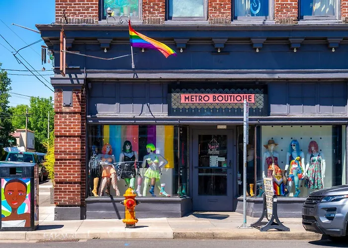 Modern Portland Studio - Food Carts & Local Shops