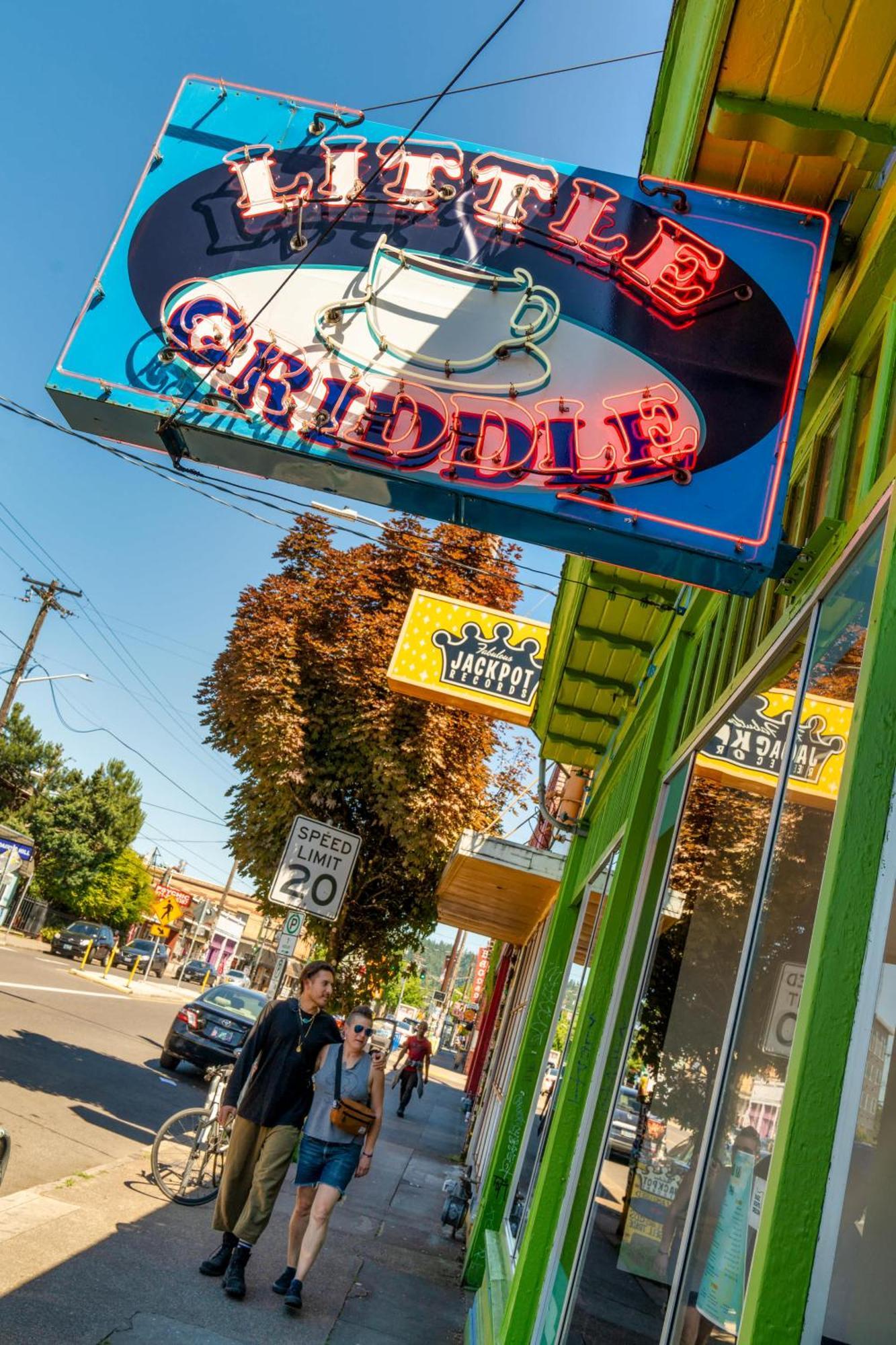 Modern - Food Carts & Local Shops Appartamento Portland